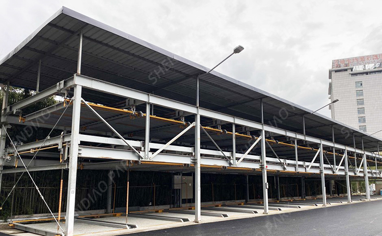 地上三層機(jī)械式立體停車庫(kù)